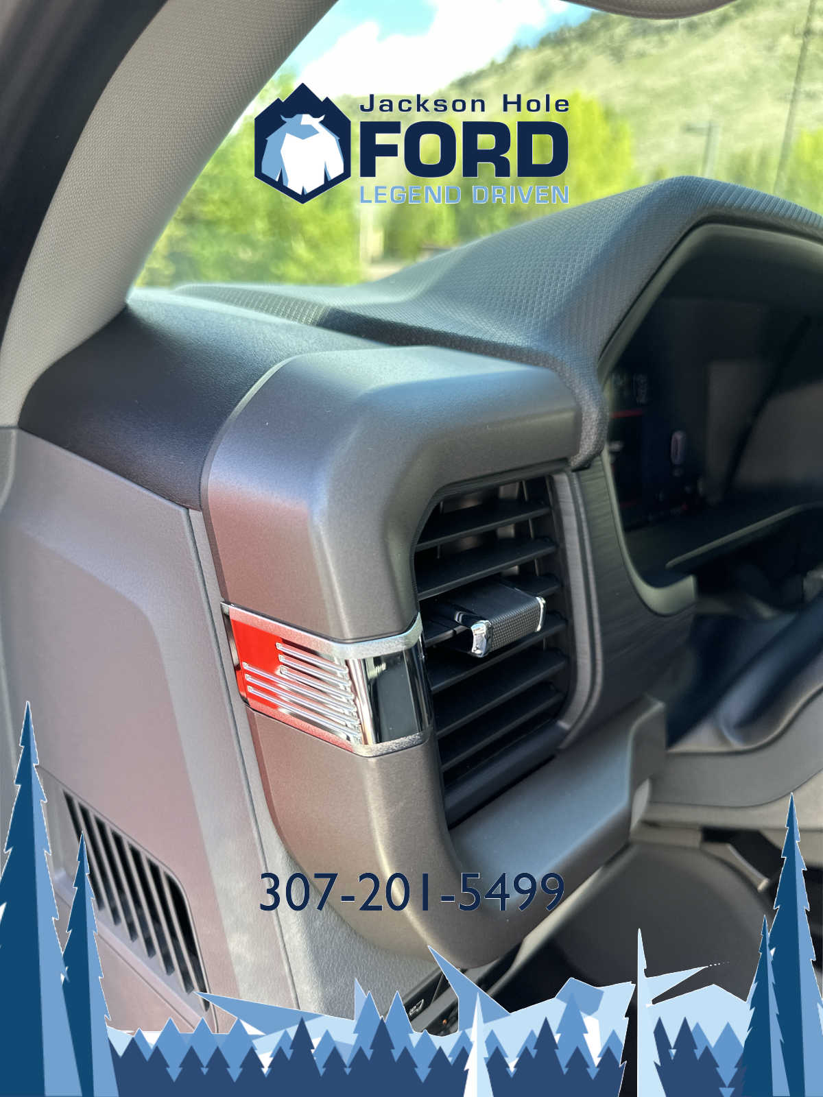 2024 Ford F-150 XLT 4WD SuperCrew 5.5 Box 17