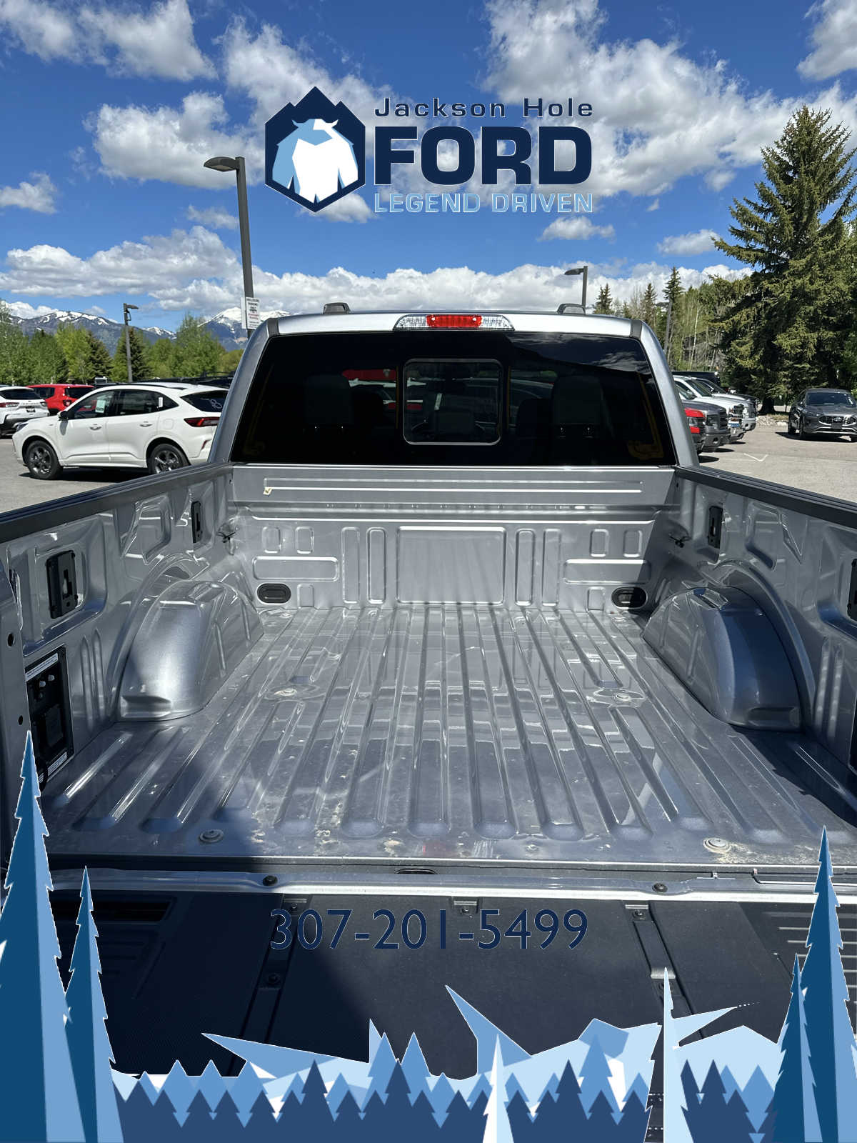 2024 Ford F-150 XLT 4WD SuperCrew 5.5 Box 12