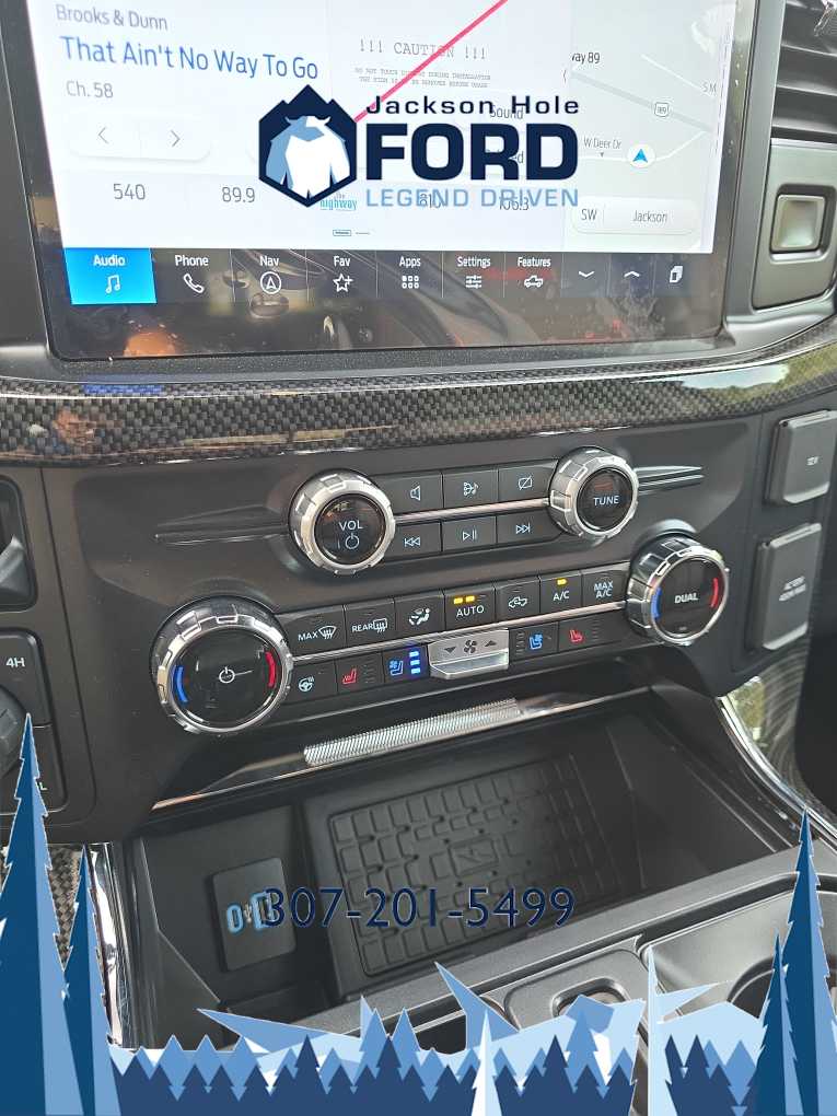 2024 Ford F-150 LARIAT 4WD SuperCrew 5.5 Box 24