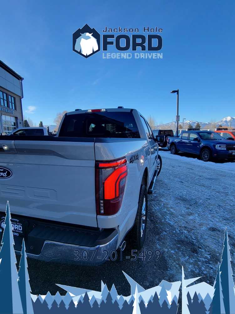 2024 Ford F-150 LARIAT 4WD SuperCrew 5.5 Box 6