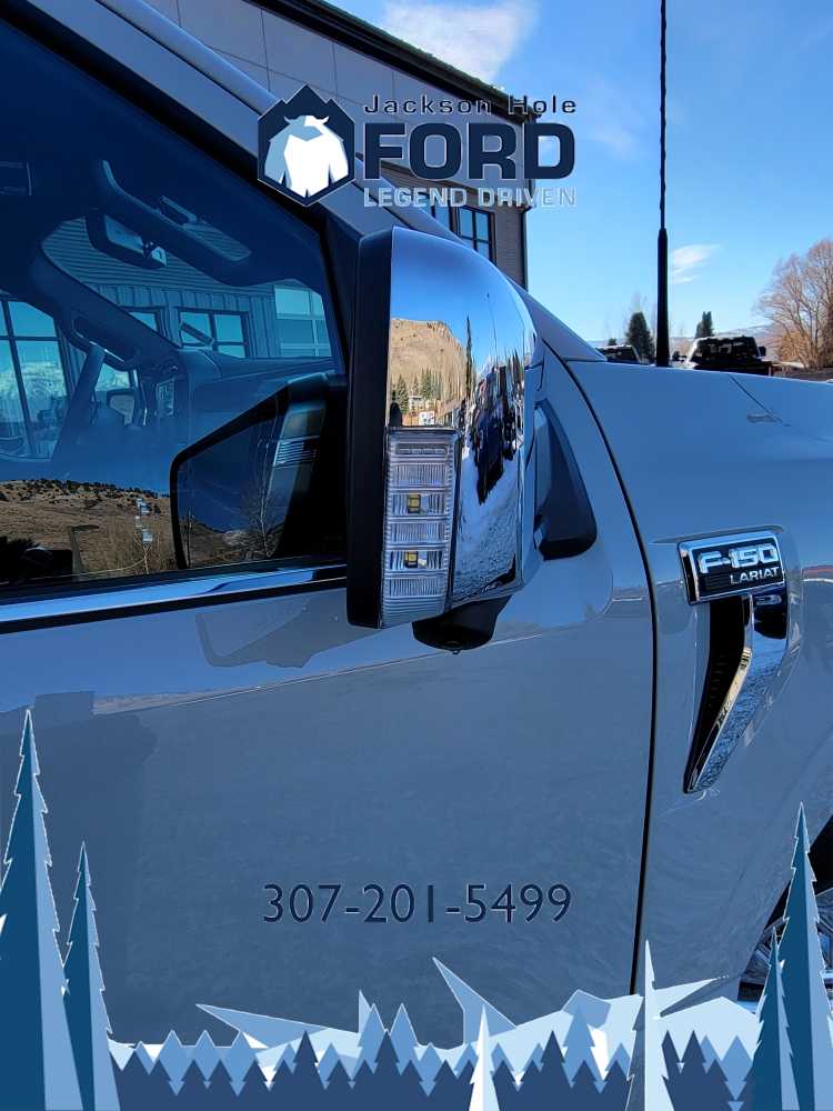 2024 Ford F-150 LARIAT 4WD SuperCrew 5.5 Box 9