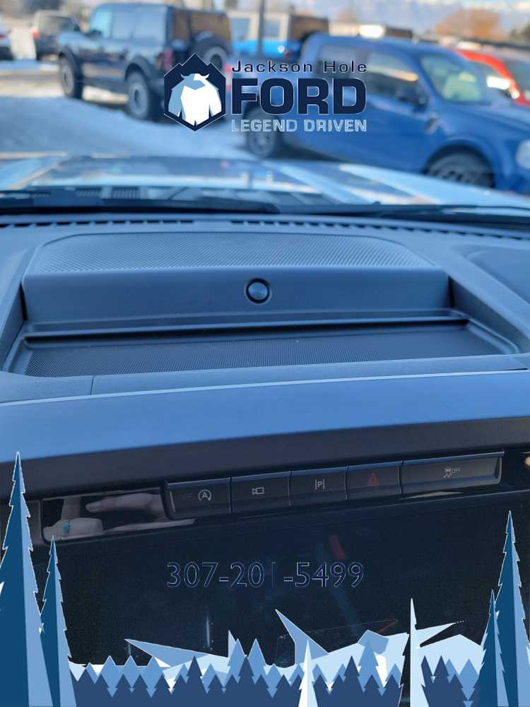 2024 Ford F-150 LARIAT 4WD SuperCrew 5.5 Box 22