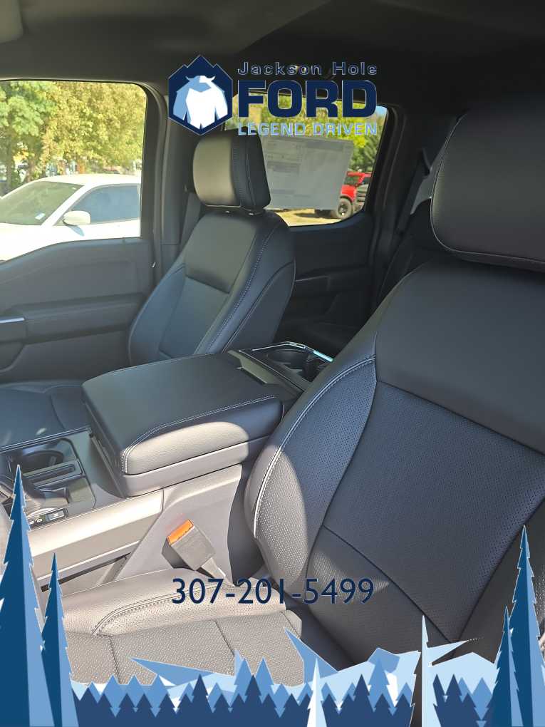 2024 Ford F-150 LARIAT 4WD SuperCrew 5.5 Box 31