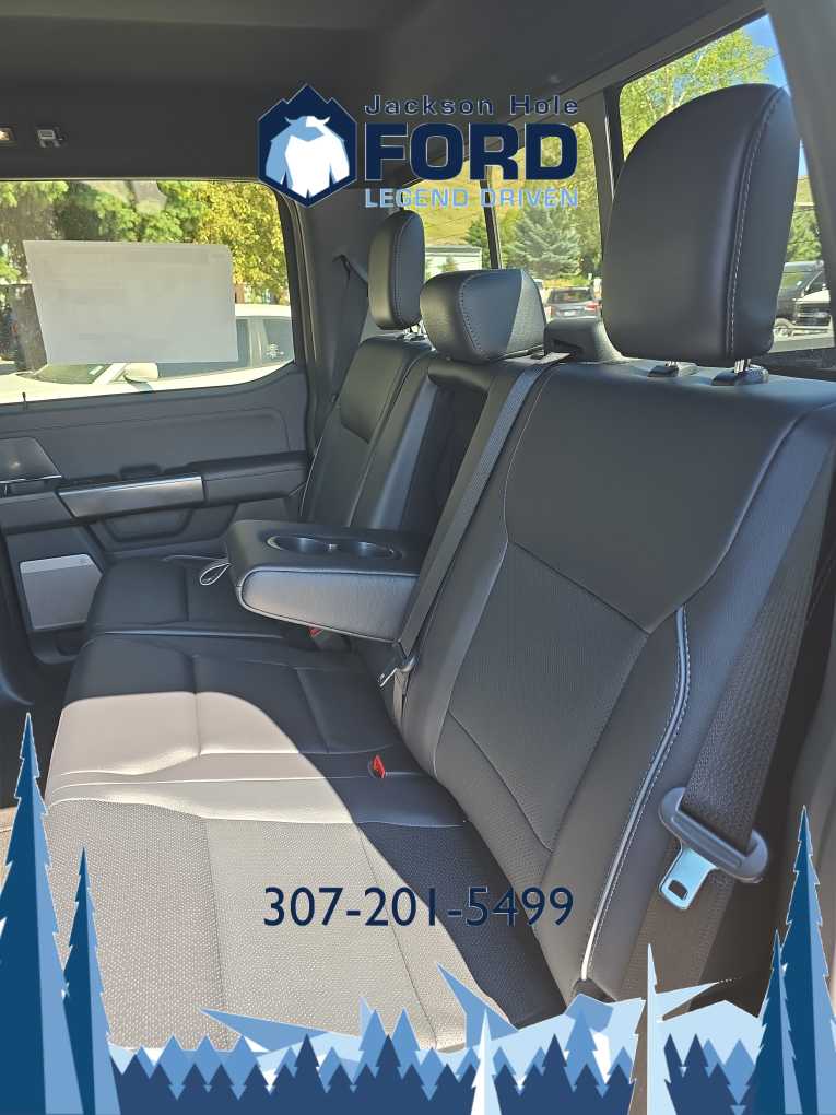 2024 Ford F-150 LARIAT 4WD SuperCrew 5.5 Box 35