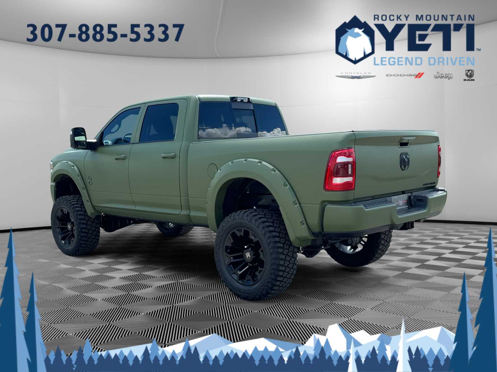 2024 Ram 2500 Big Horn 4x4 Crew Cab 64 Box 3