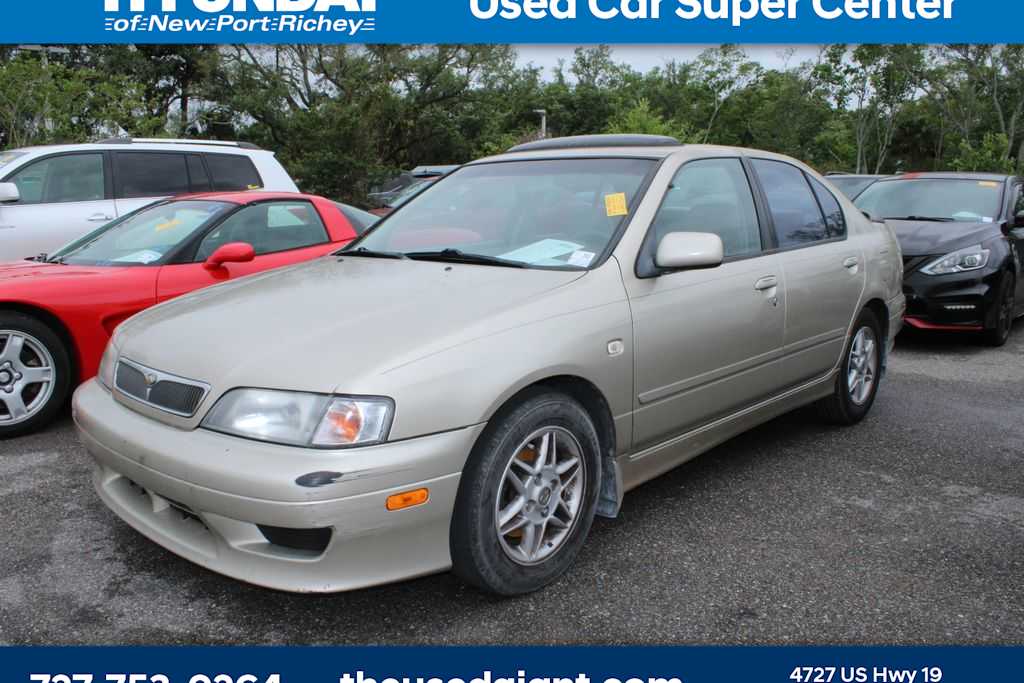 Brown (Beige) 2002 INFINITI G20 Luxury FWD Sedan Automatic