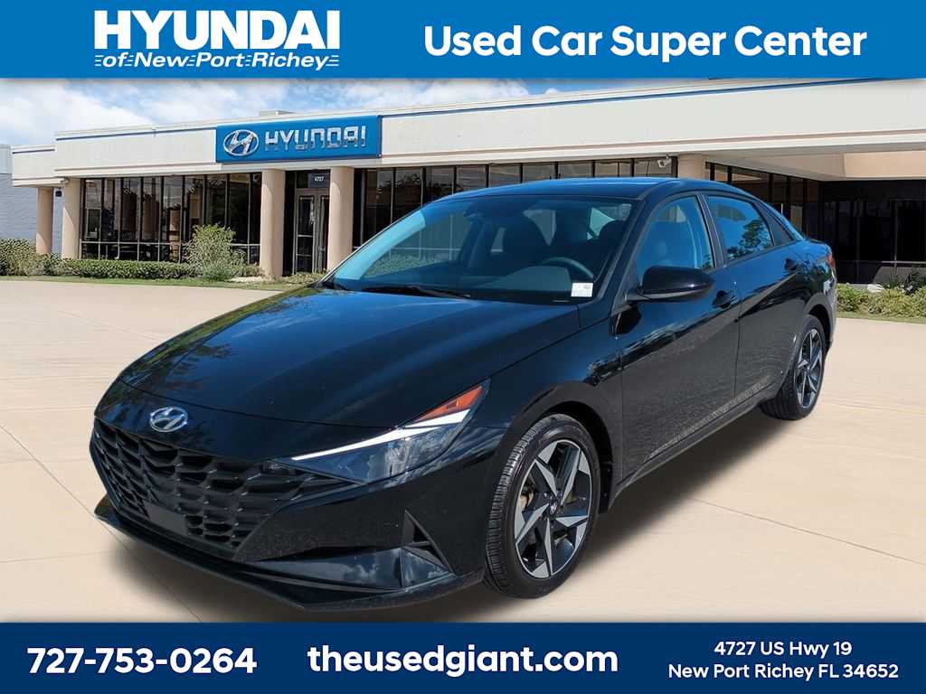  2023 Hyundai Elantra SEL FWD   