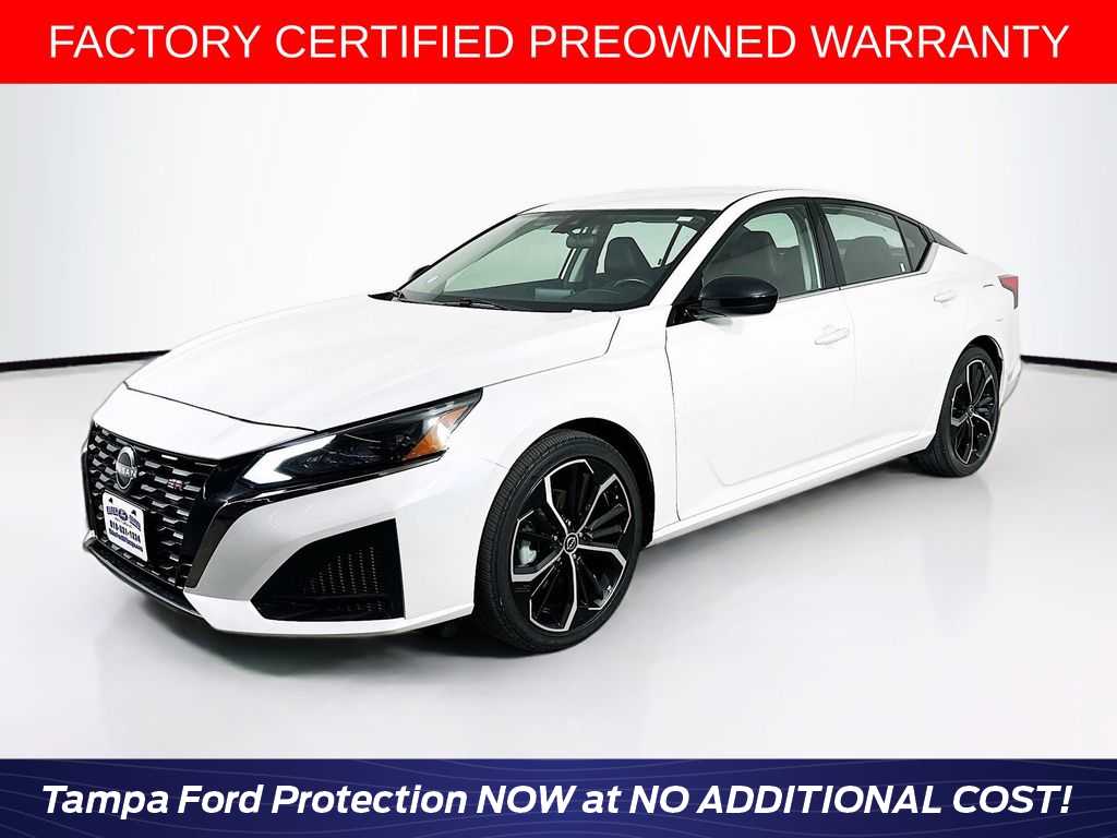 Pearl White Tricoat 2024 Nissan Altima Sedan Front-Wheel Drive Continuously Variable Transmission