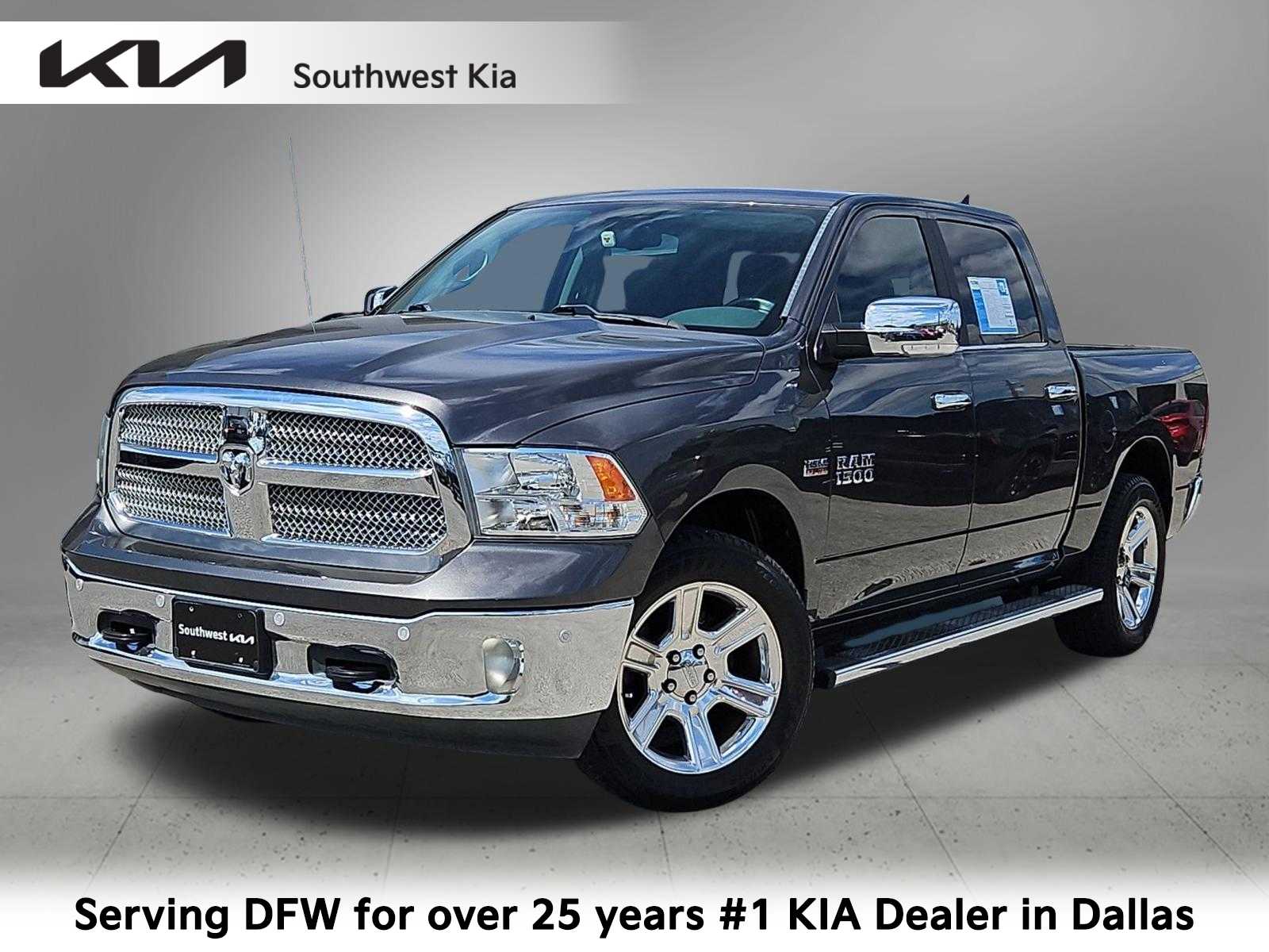  2017 RAM 1500 Lone Star Silver Crew Cab RWD   