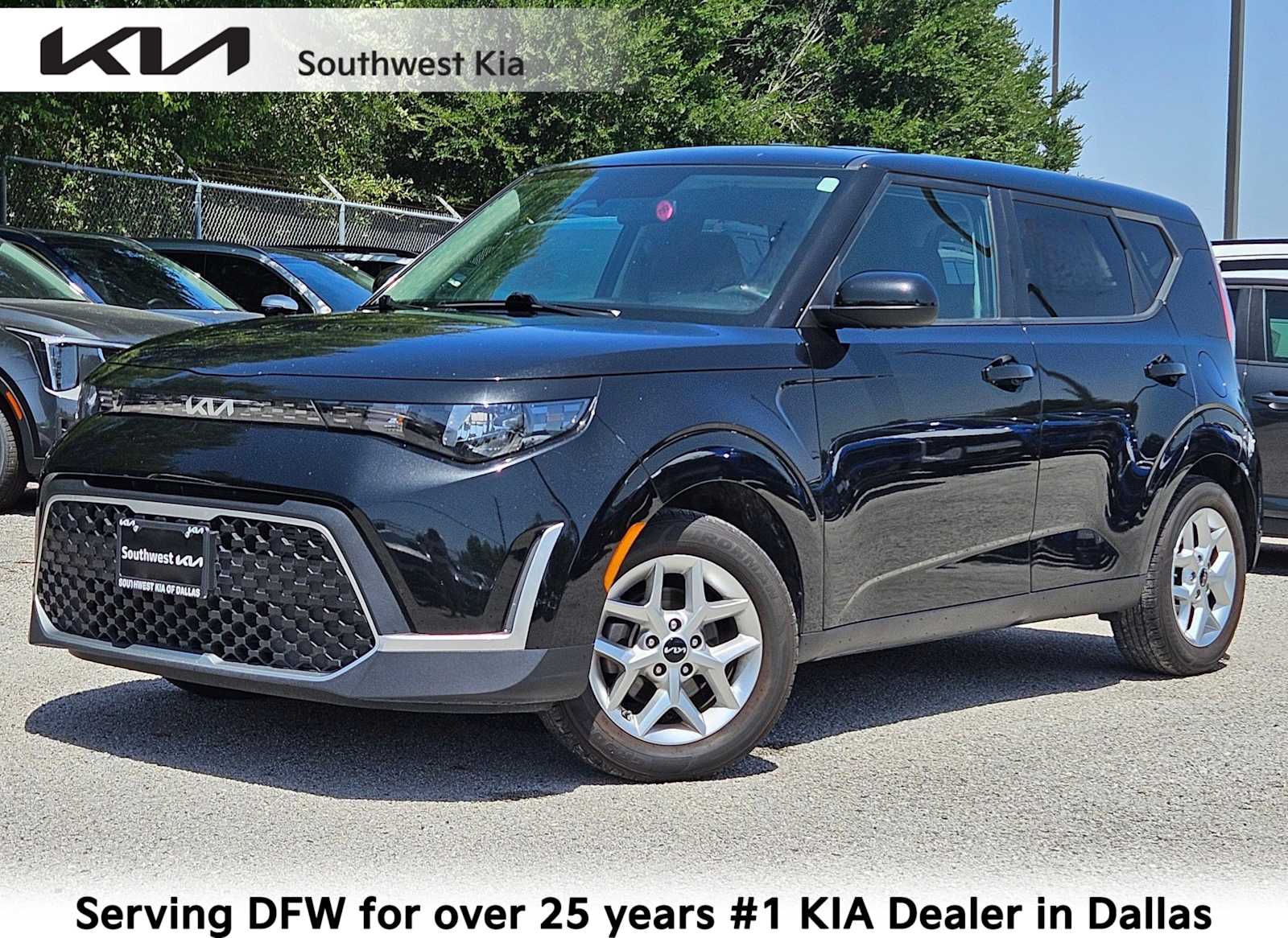 Fusion Black 2024 Kia Soul SUV / Crossover Front-Wheel Drive Continuously Variable Transmission