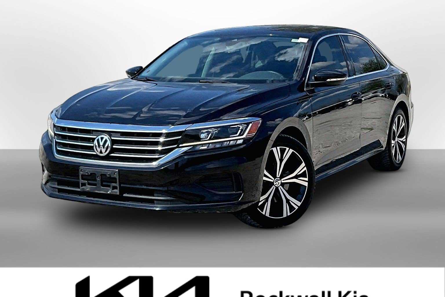 Deep Black Pearl 2022 Volkswagen Passat Sedan Front-Wheel Drive 6-Speed Automatic