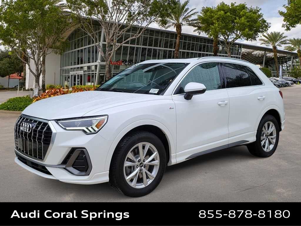 2023 Audi Q3 quattro Premium S Line 45 TFSI