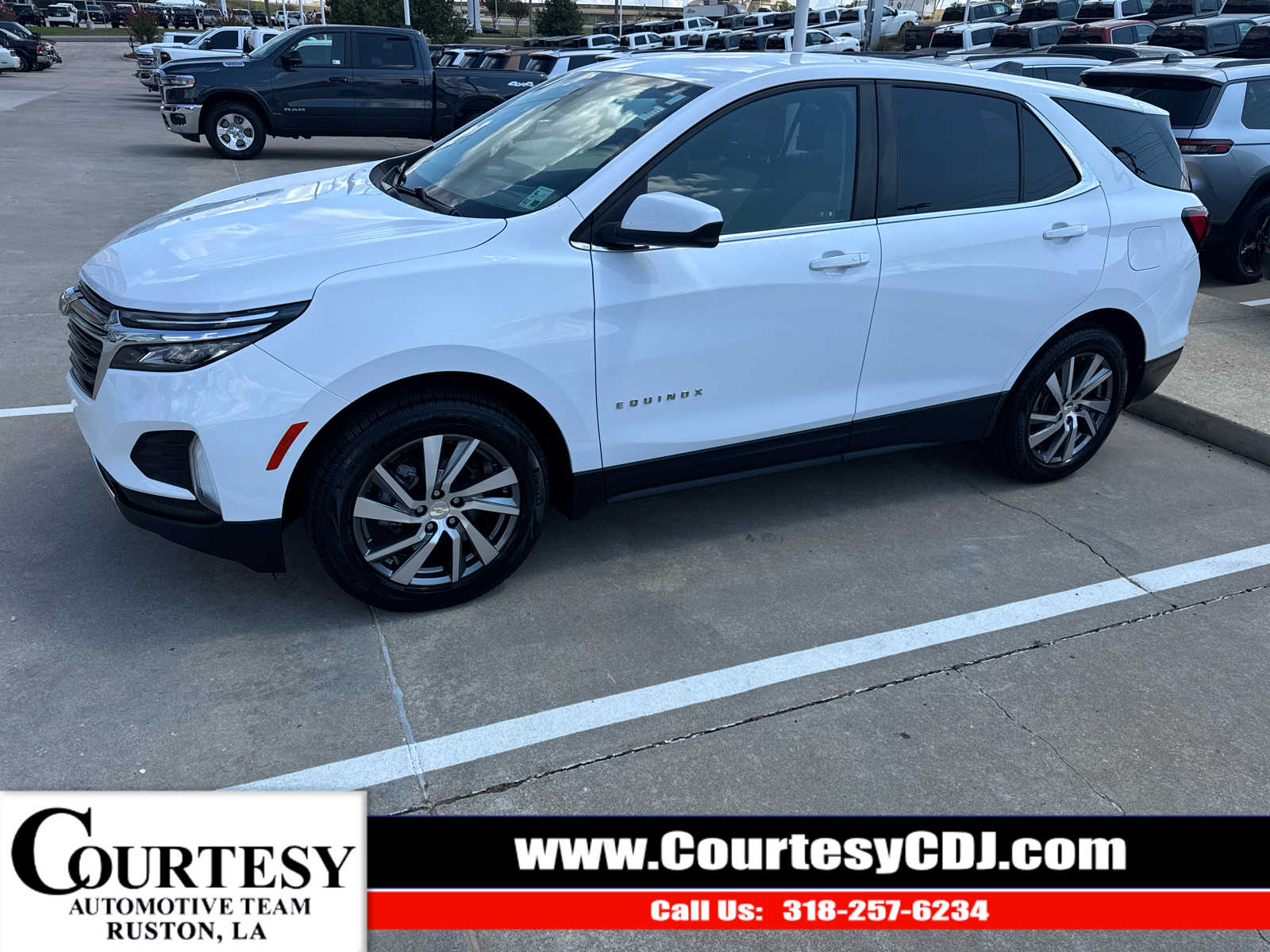 Summit White 2022 Chevrolet Equinox SUV / Crossover Front-Wheel Drive 6-Speed Automatic