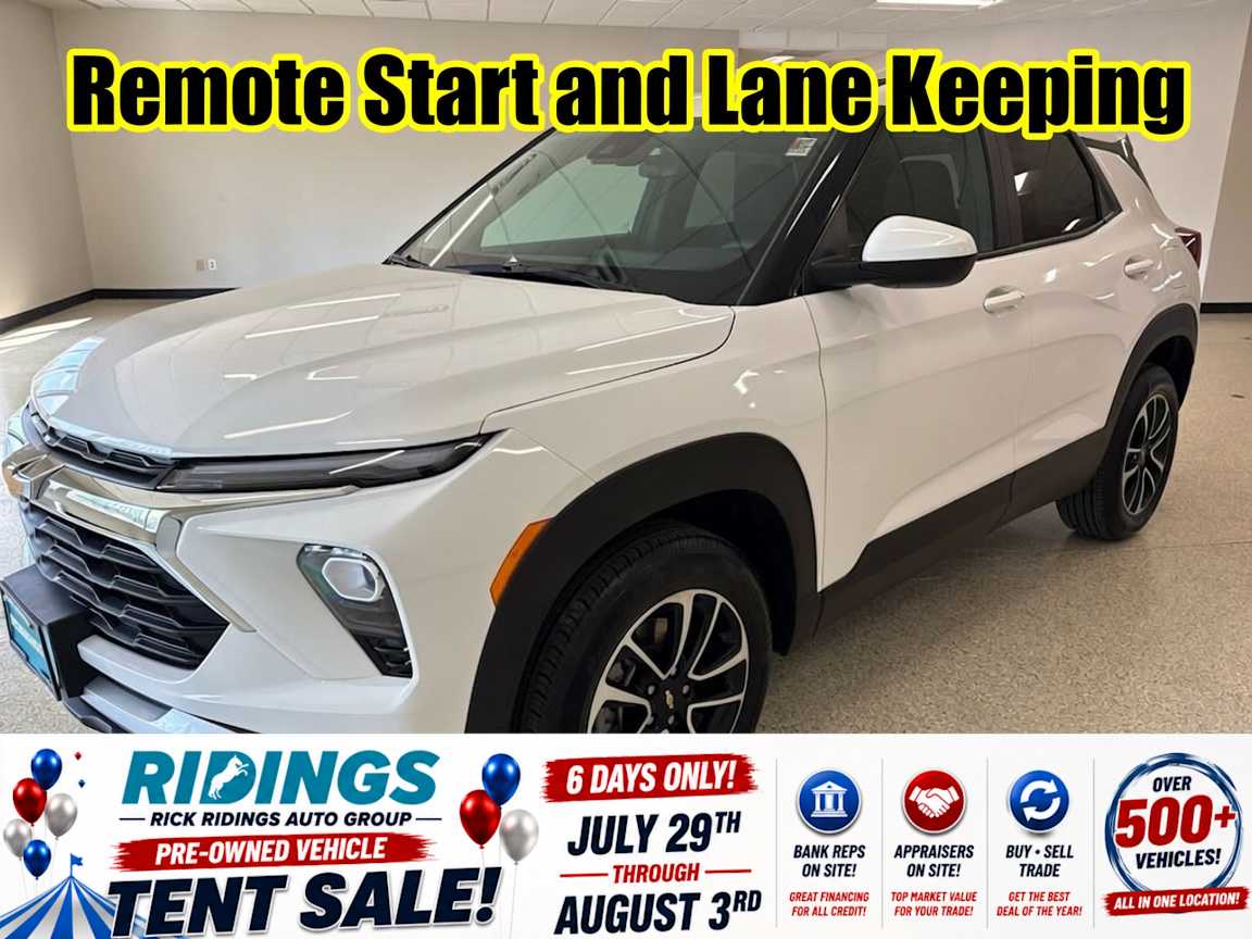 Summit White 2025 Chevrolet Trailblazer SUV / Crossover Four-Wheel Drive 9-Speed Automatic