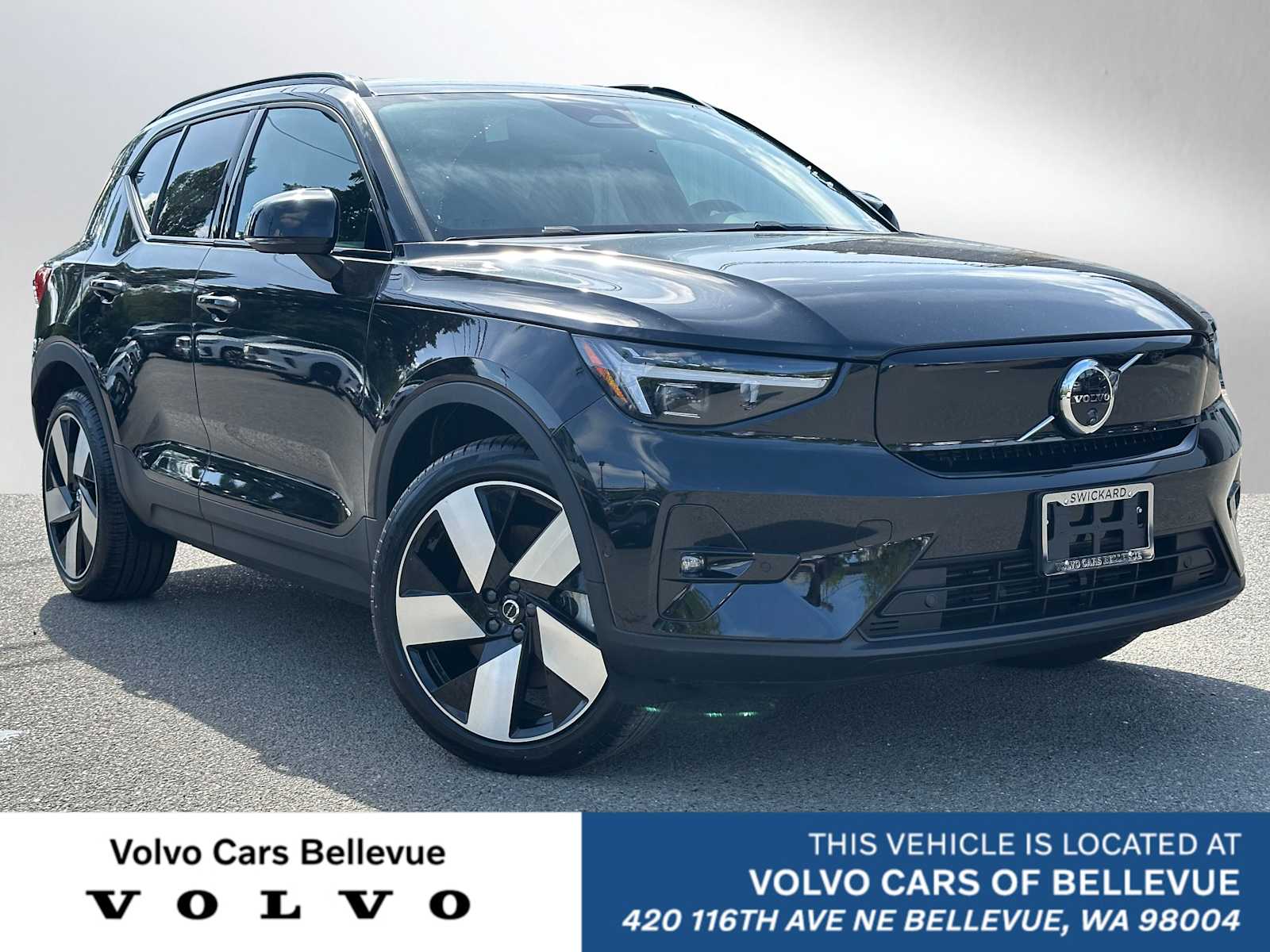 2025 Volvo EX40 Plus RWD