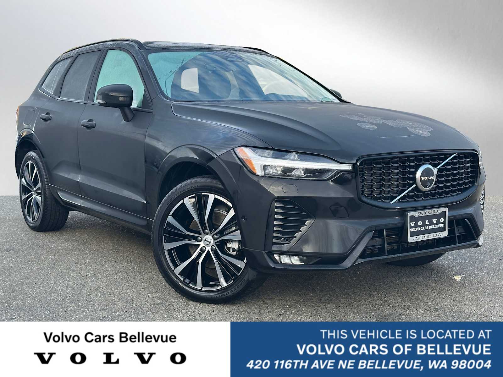 2025 Volvo XC60 B5 Plus Dark Theme AWD