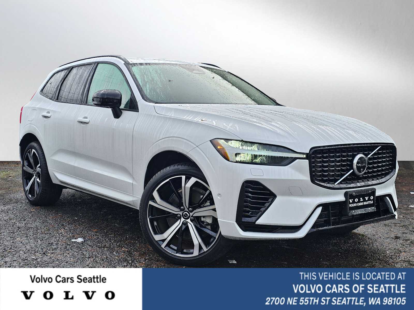 2025 Volvo XC60 Recharge T8 Ultra Dark Theme eAWD