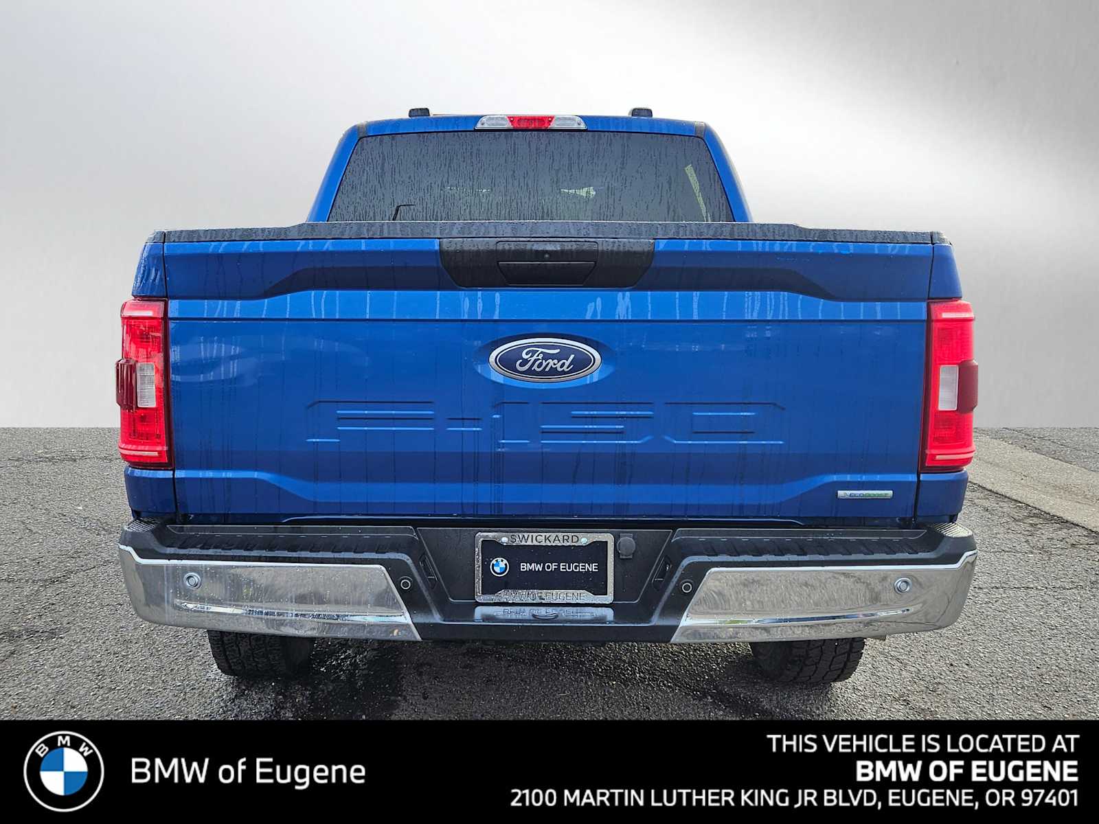 View vehicle photo 4