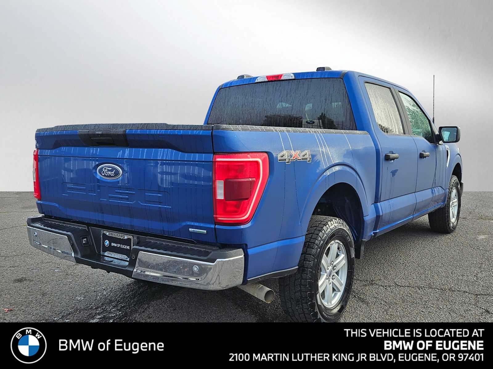 View vehicle photo 3