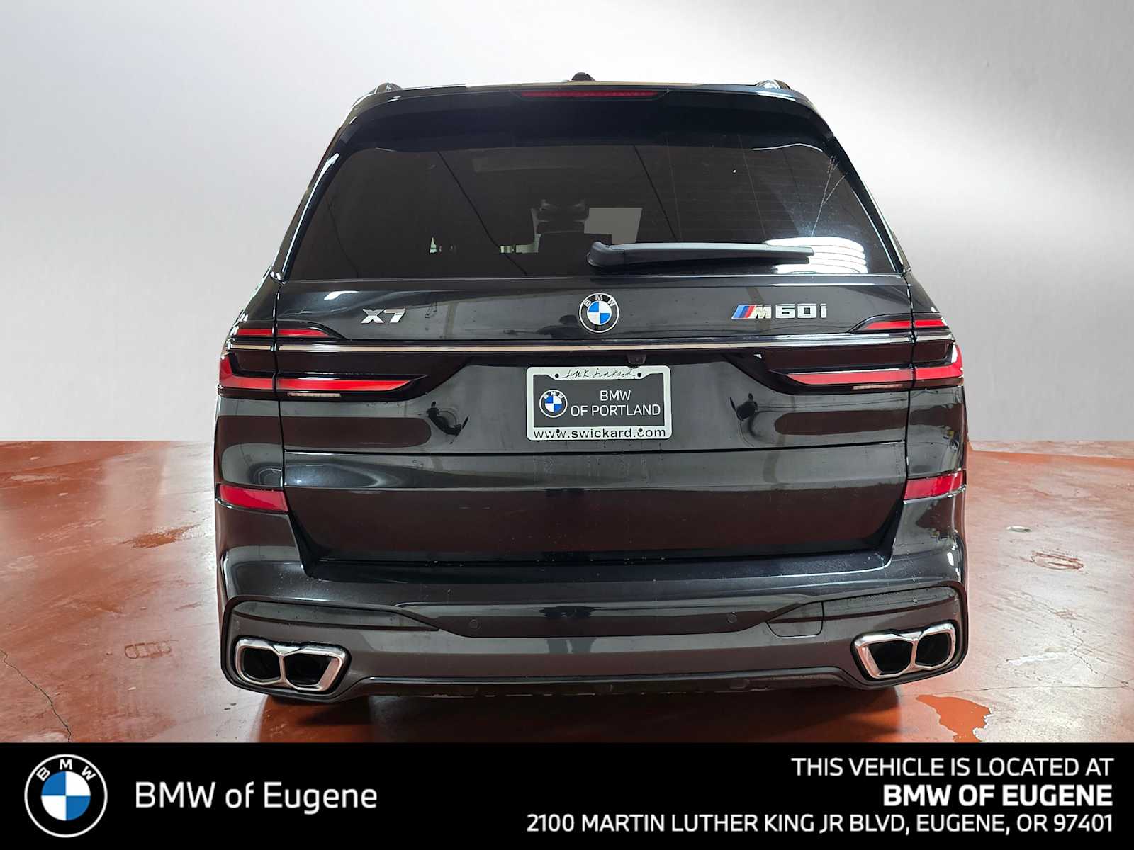 View vehicle photo 7