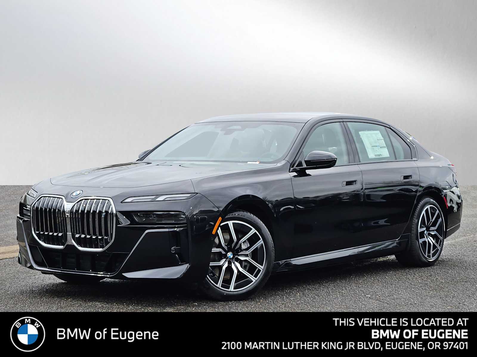 New 2025 BMW i7 eDrive50 4dr Car in #CT90000 | Swickard Auto Group