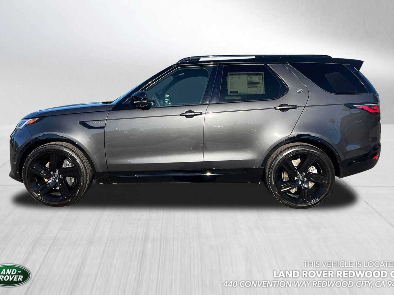 New 2024 Land Rover Discovery Dynamic SE 4D Sport Utility in Los Angeles  #R2487571