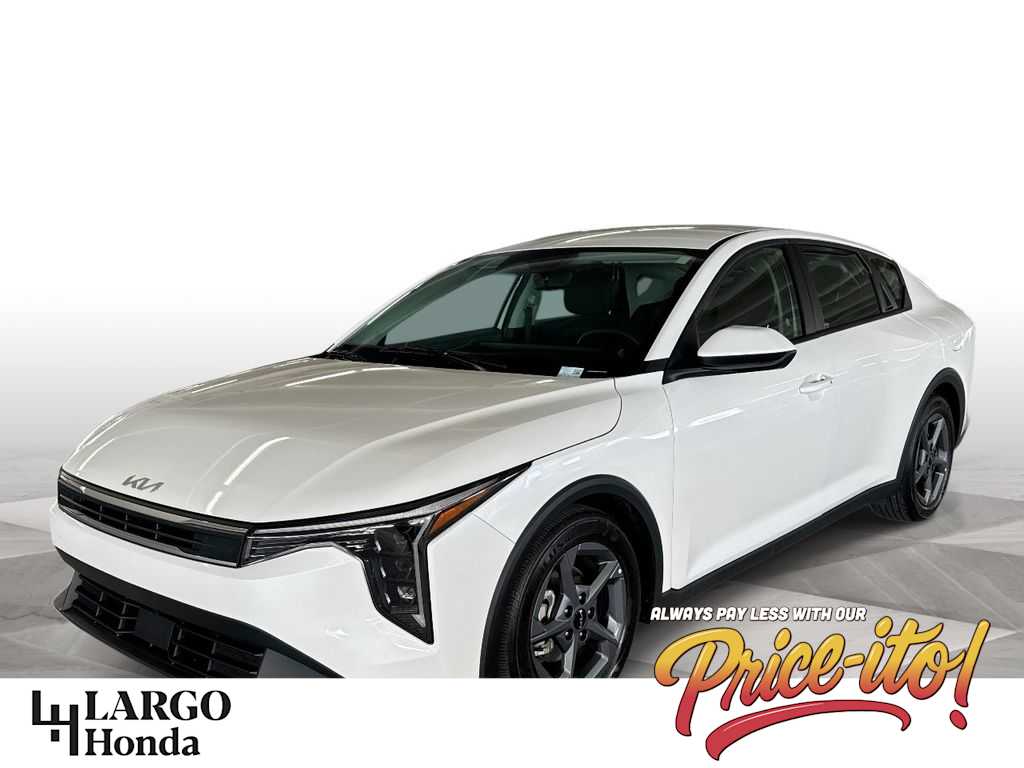 2025 Kia K4 LXS