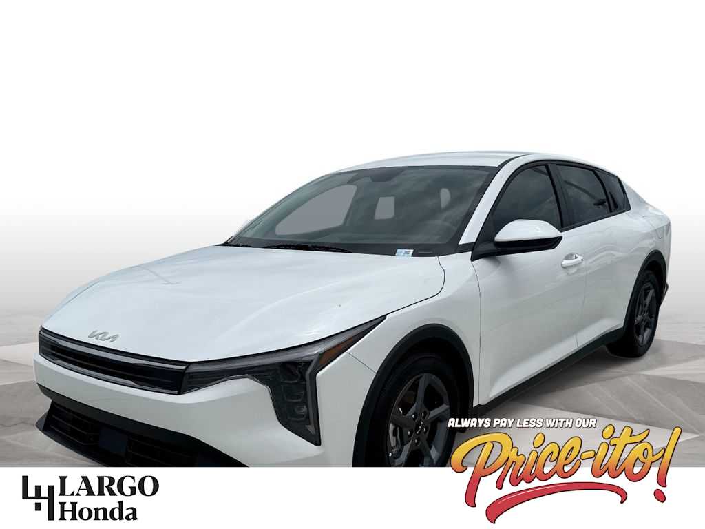 2025 Kia K4 LXS