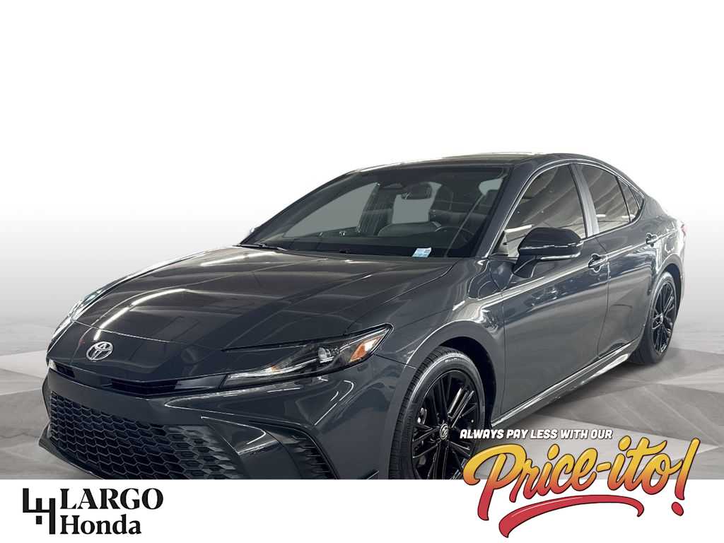 2025 Toyota Camry SE