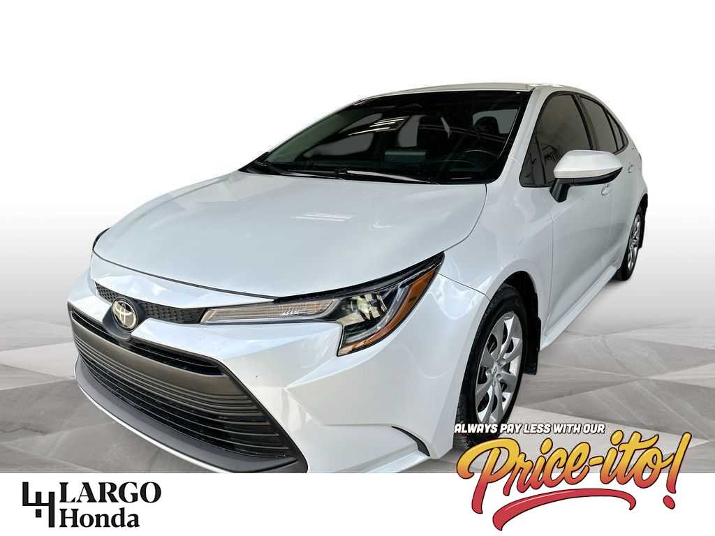 2025 Toyota Corolla LE
