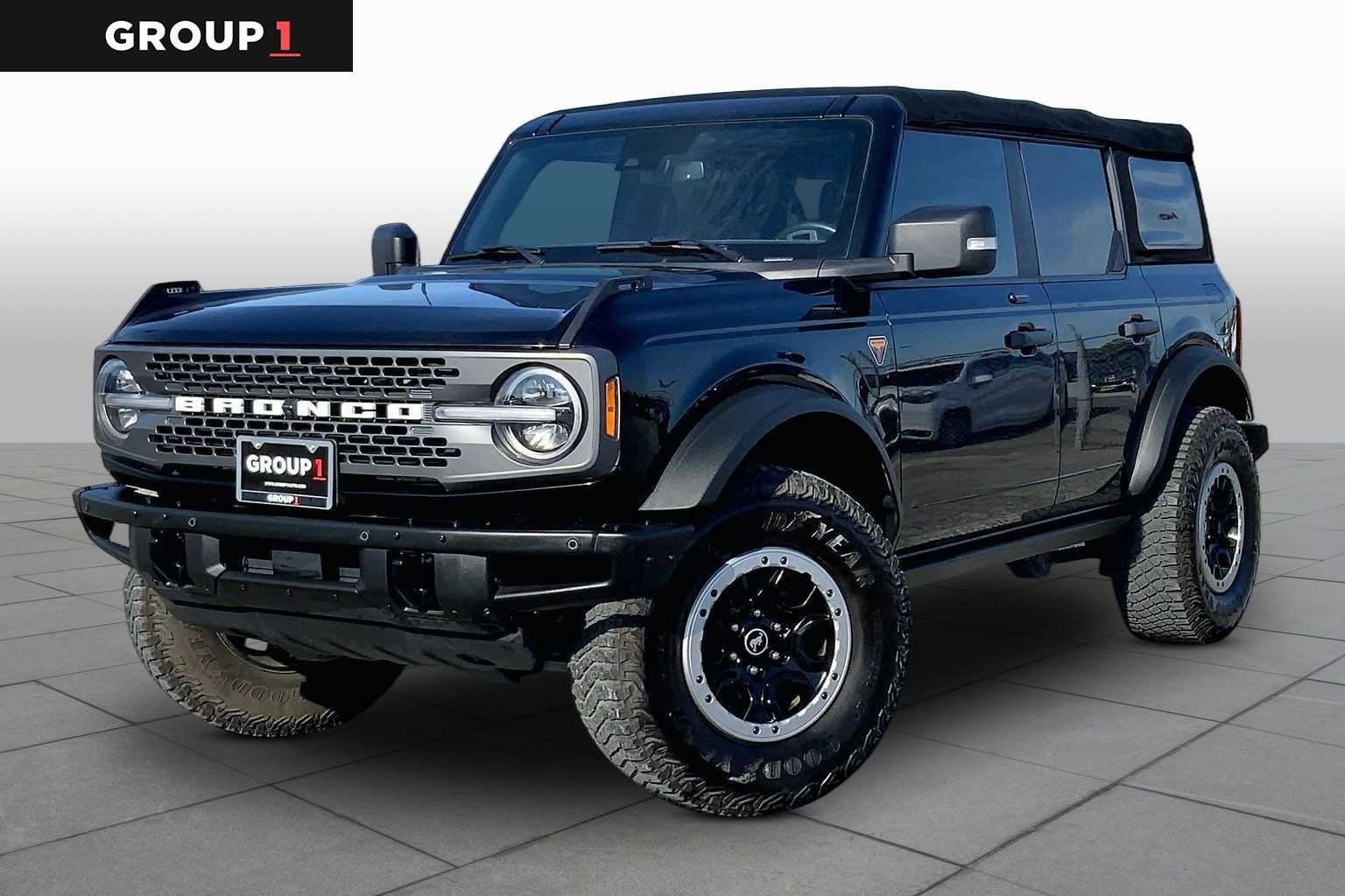2022 Ford Bronco Badlands - 0