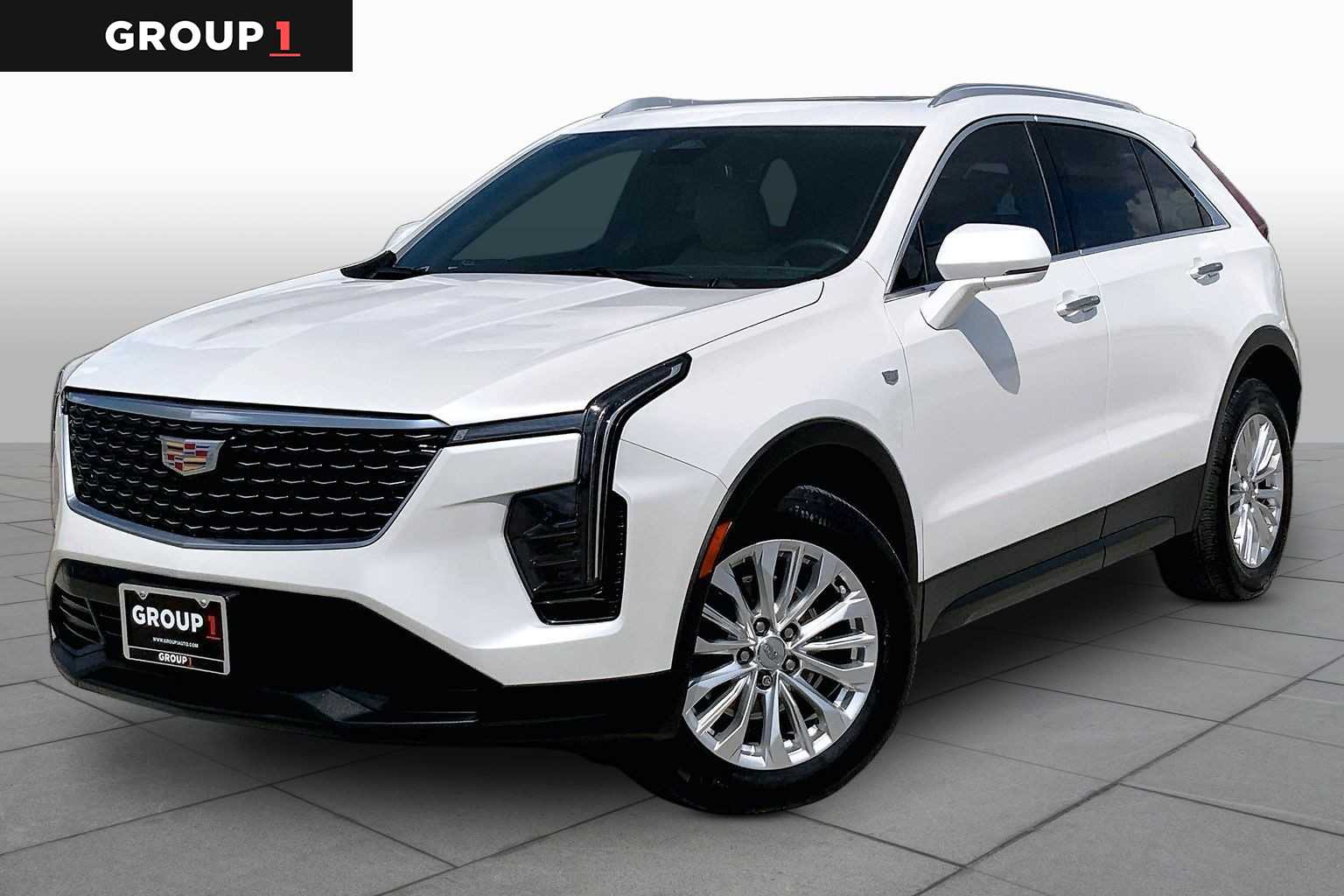 2024 Cadillac XT4 FWD Luxury Crystal White Tricoat at Davis Chevrolet