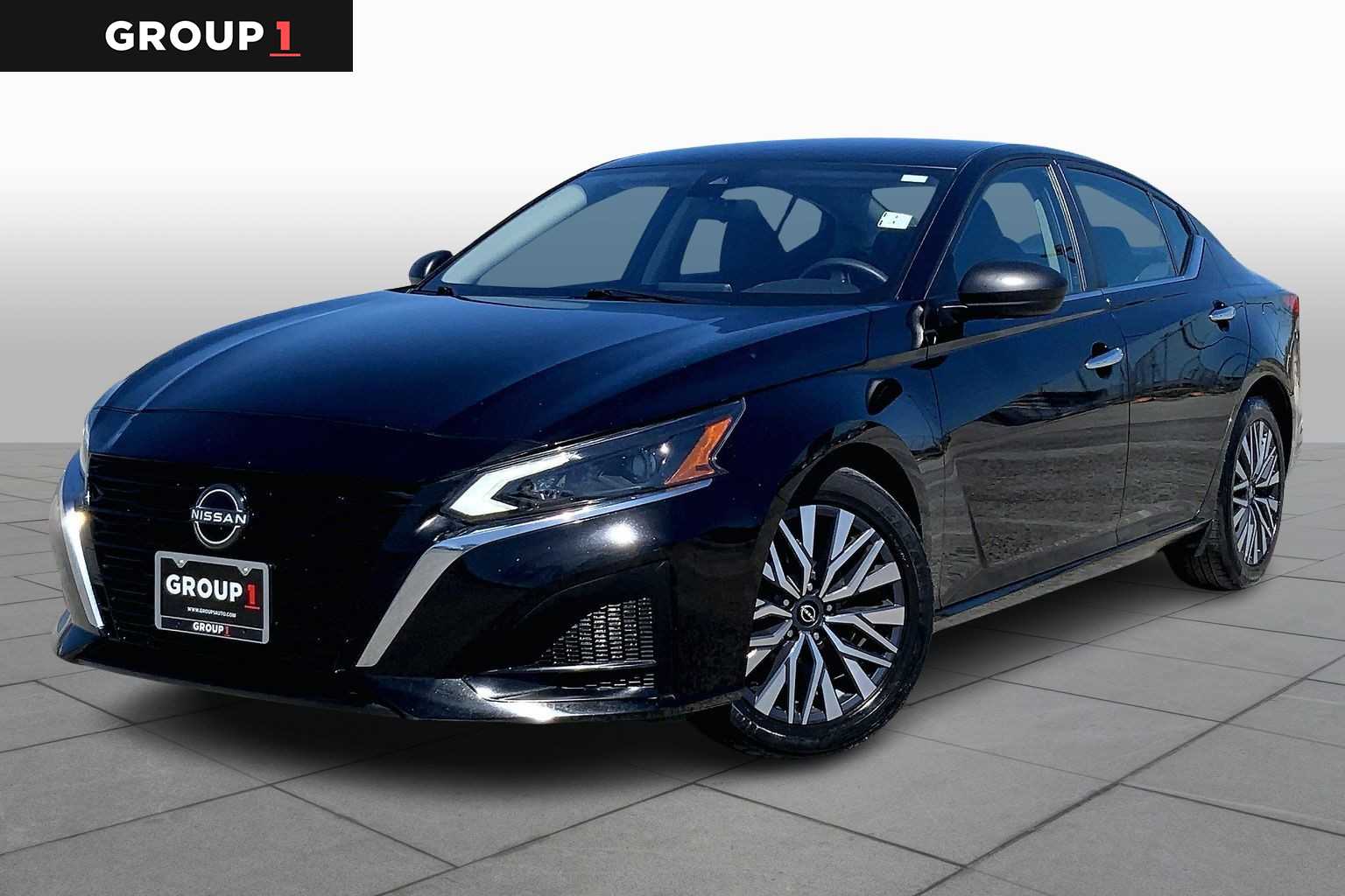 2024 Nissan Altima 2.5 SV Super Black at Beck & Masten Kia