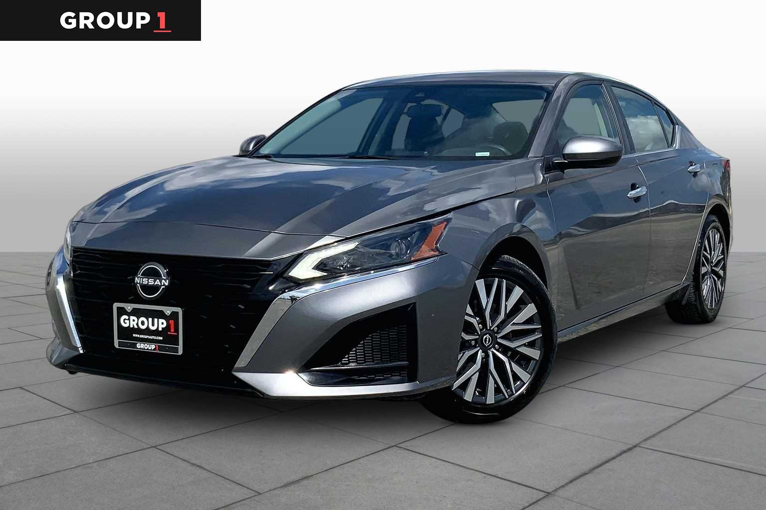2023 Nissan Altima 2.5 SV Gun Metallic at Beck & Masten Kia