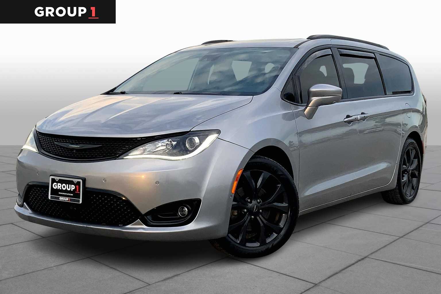 2019 Chrysler Pacifica Limited Billet Silver Metallic Clearcoat at Sterling McCall Nissan