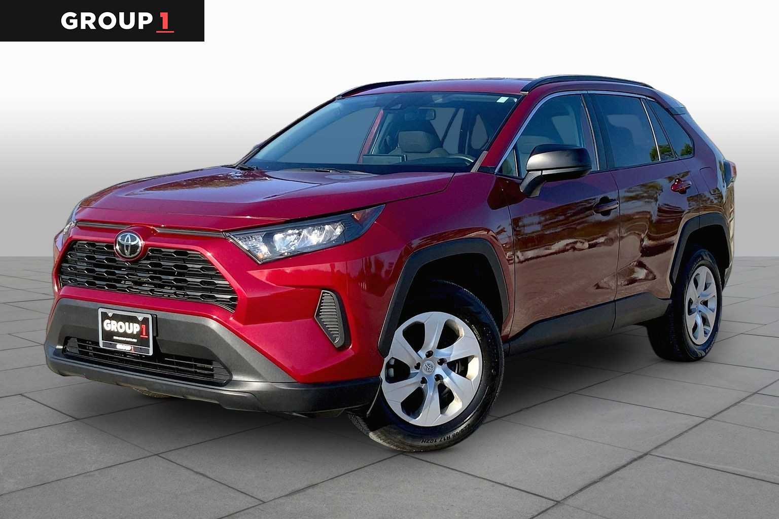2020 Toyota RAV4 LE Ruby Flare Pearl at Group 1 Toyota Southwest