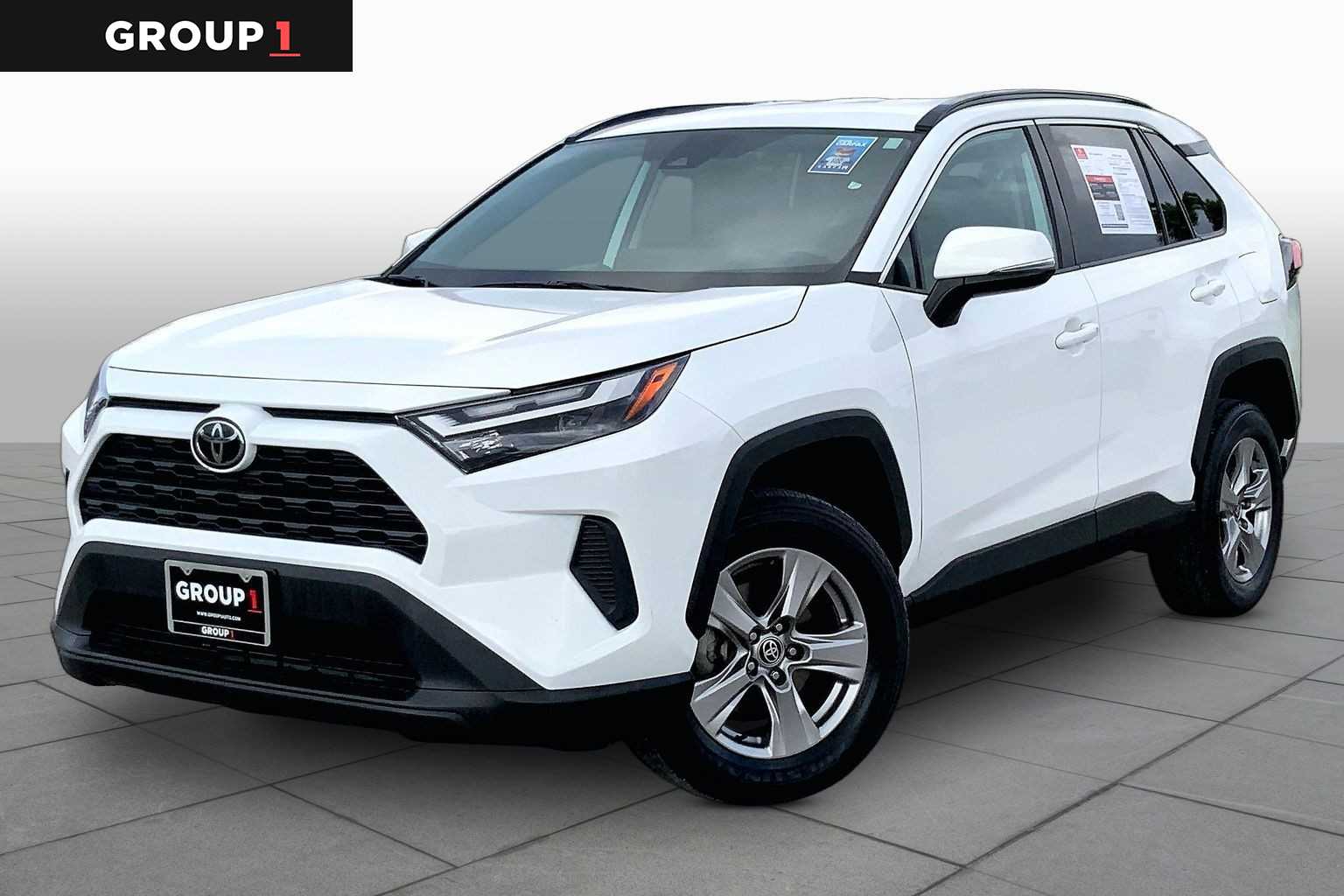 2022 Toyota RAV4 XLE White at Group 1 Toyota Southwest