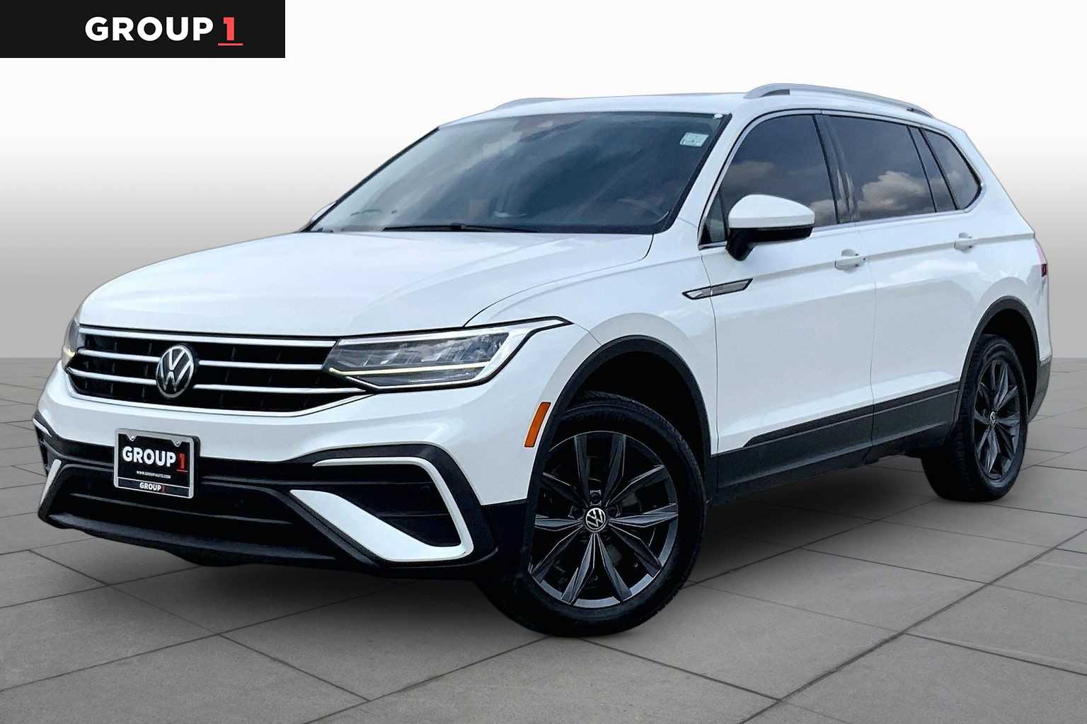 2023 Volkswagen Tiguan SE Opal White Pearl at Friendly Ford Crosby