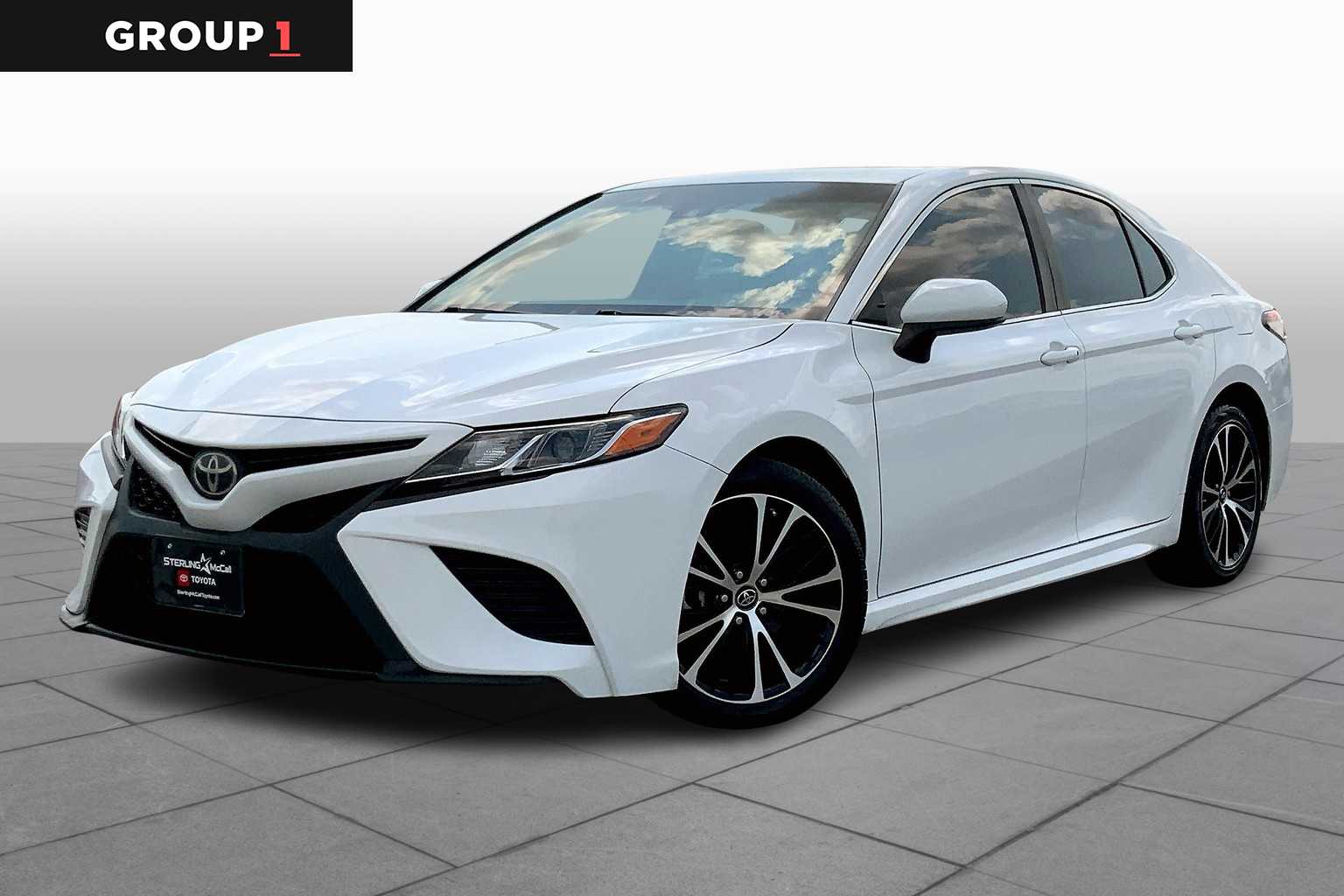 2018 Toyota Camry SE Super White at AutoNation USA Katy