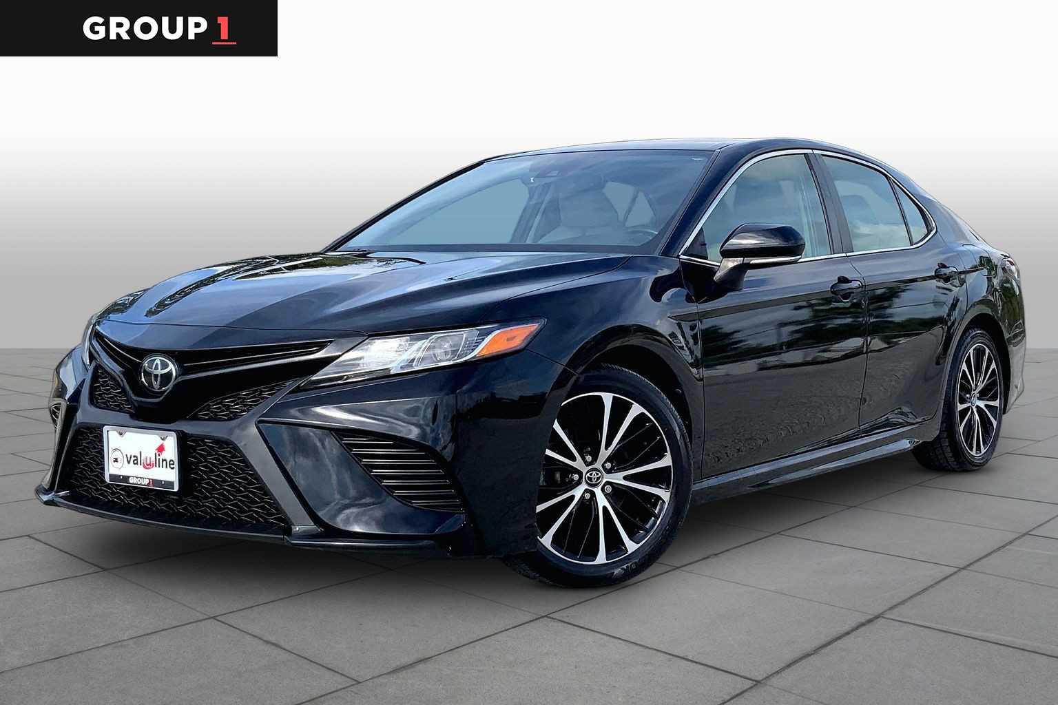 2019 Toyota Camry SE Midnight Black Metallic at Group 1 Toyota Southwest