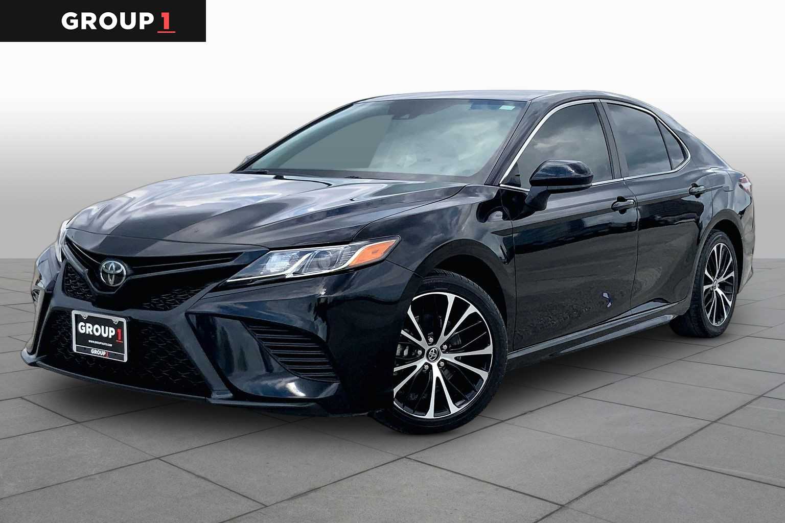 2019 Toyota Camry SE Midnight Black Metallic at Group 1 Toyota Southwest