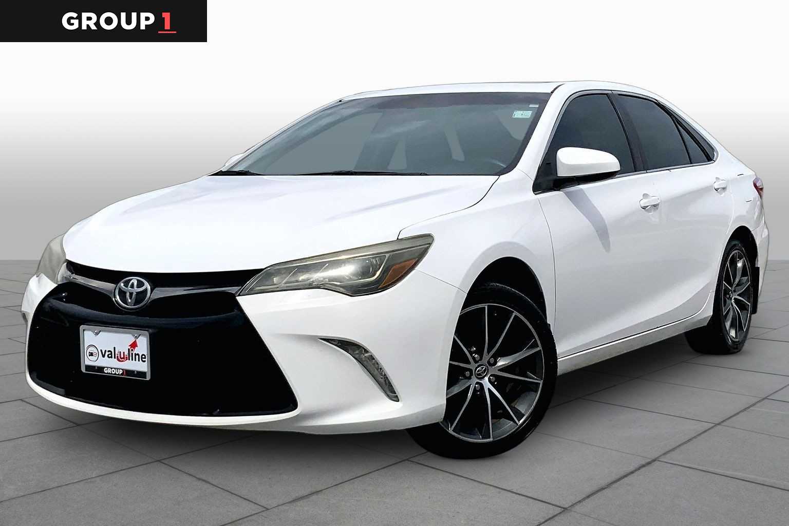 2015 Toyota Camry XSE Super White at Lexus of Clear Lake