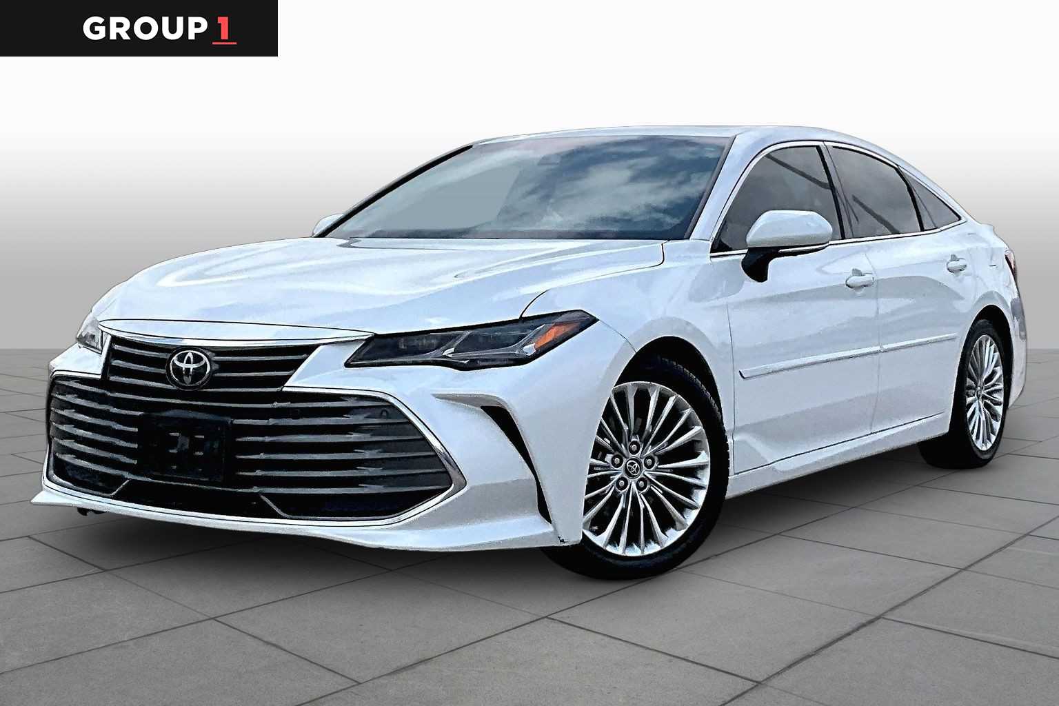 White (Wind Chill Pearl) 2019 Toyota Avalon Limited FWD Sedan Front-Wheel Drive 8-Speed Automatic