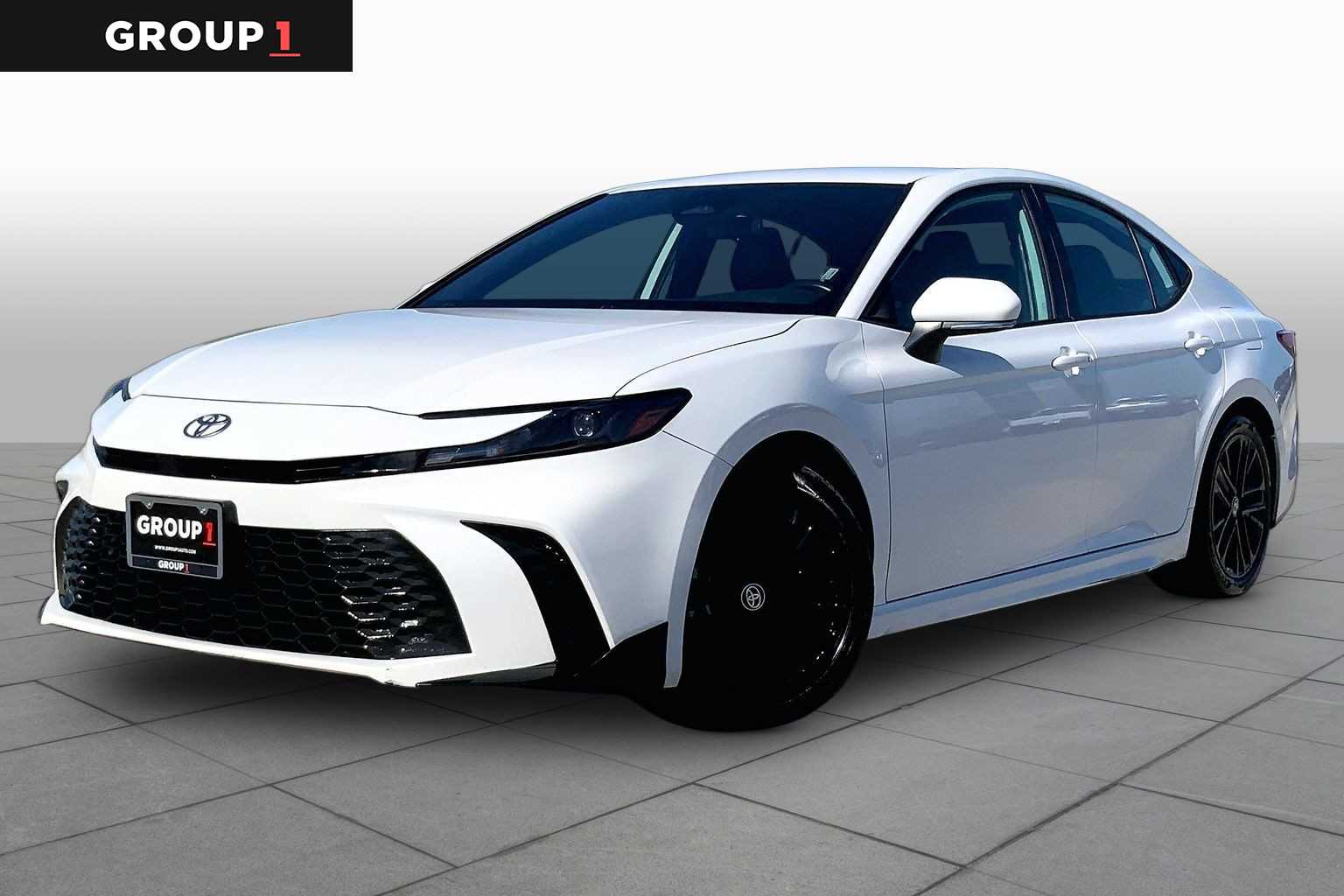 2025 Toyota Camry SE Ice Cap at Group 1 Toyota Southwest