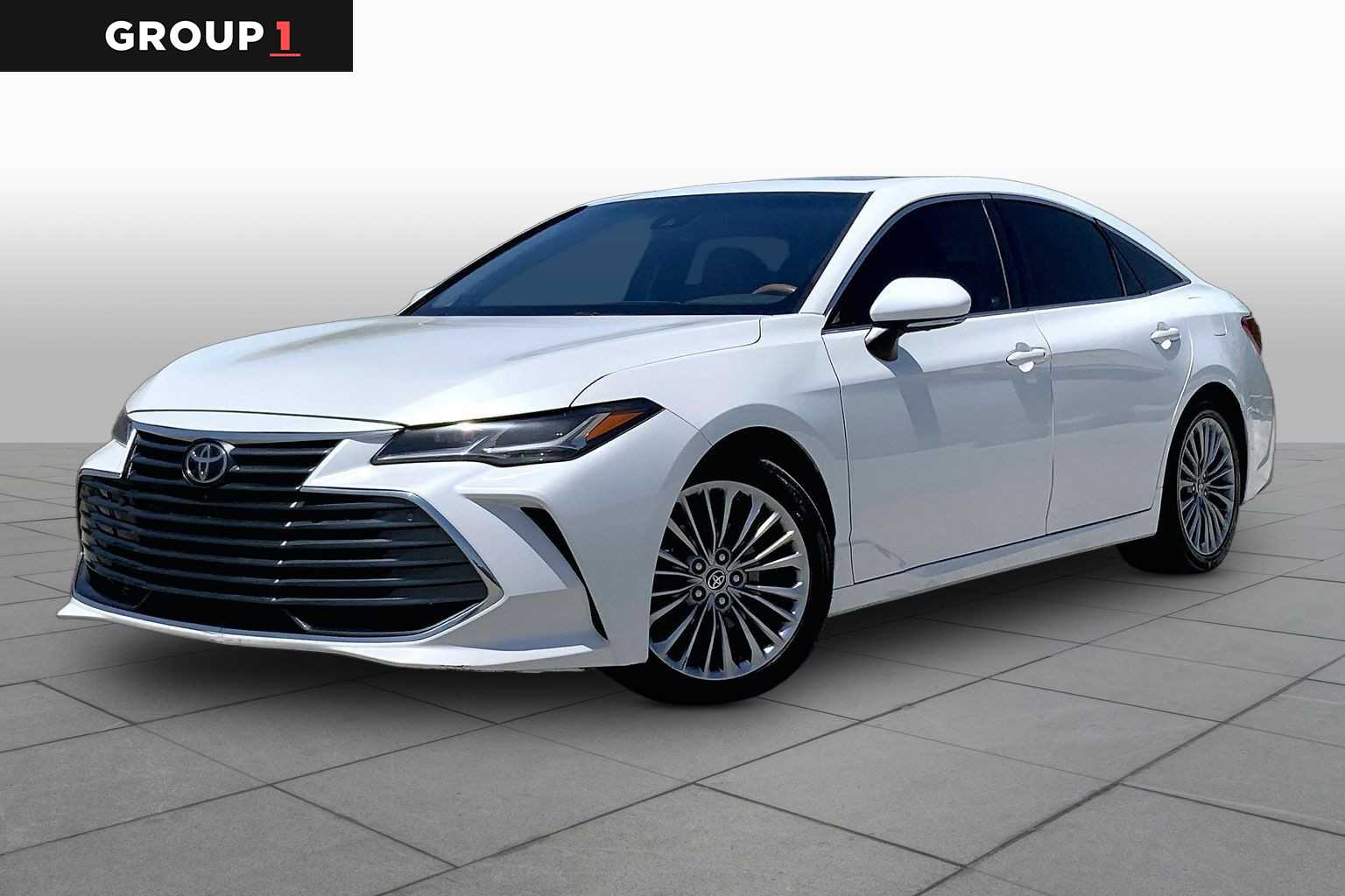 2022 Toyota Avalon Limited Wind Chill Pearl at Group 1 Toyota Southwest