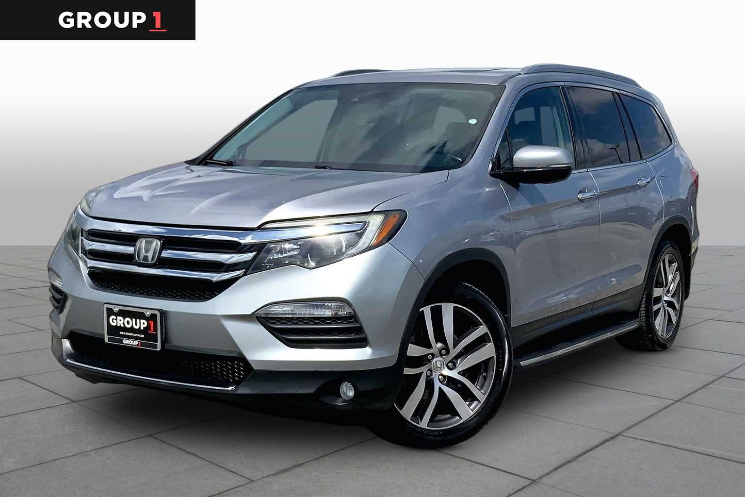2018 Honda Pilot Elite Lunar Silver Metallic at Texan GMC Buick