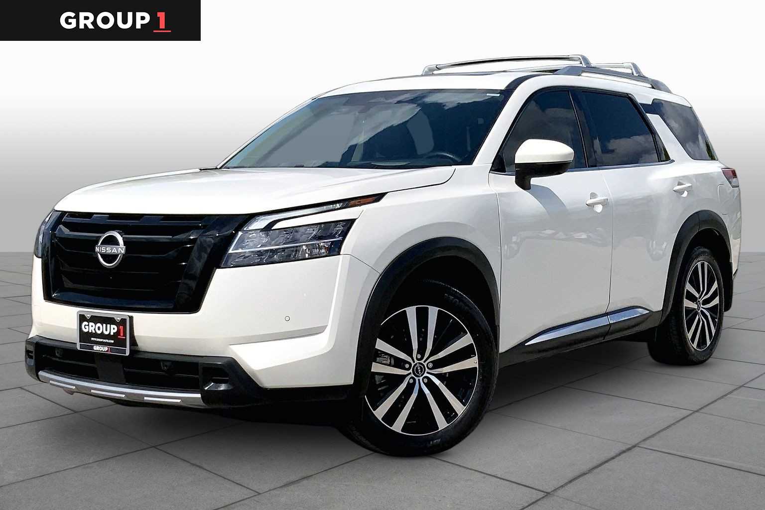 2024 Nissan Pathfinder Platinum Pearl White Tricoat at Sterling McCall Nissan