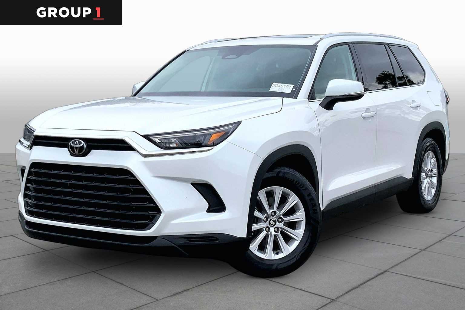 2025 Toyota Grand Highlander XLE Wind Chill Pearl at Group 1 Toyota Southwest