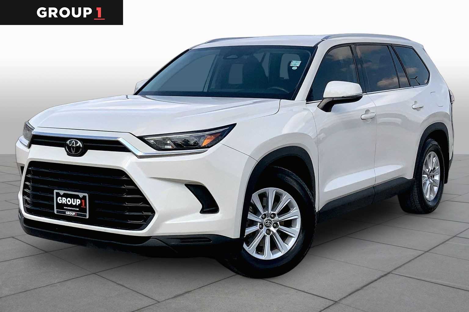 2024 Toyota Grand Highlander XLE Coastal Cream at Group 1 Toyota Southwest