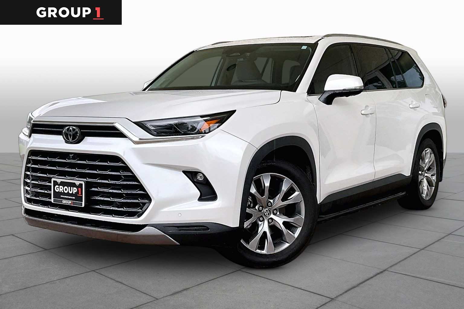 2025 Toyota Grand Highlander Limited Wind Chill Pearl at Group 1 Toyota Southwest
